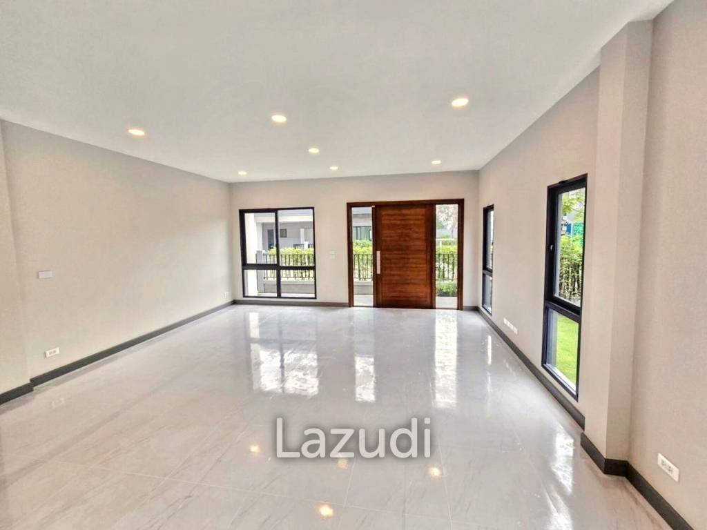 5 Bedrooms 6 Bathrooms 414 SQ.M The City Bangna