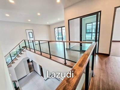 5 Bedrooms 6 Bathrooms 414 SQ.M The City Bangna