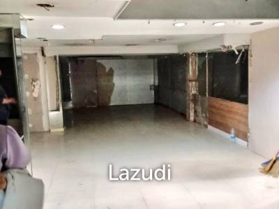 Retail Property in Bang Chak Bangkok