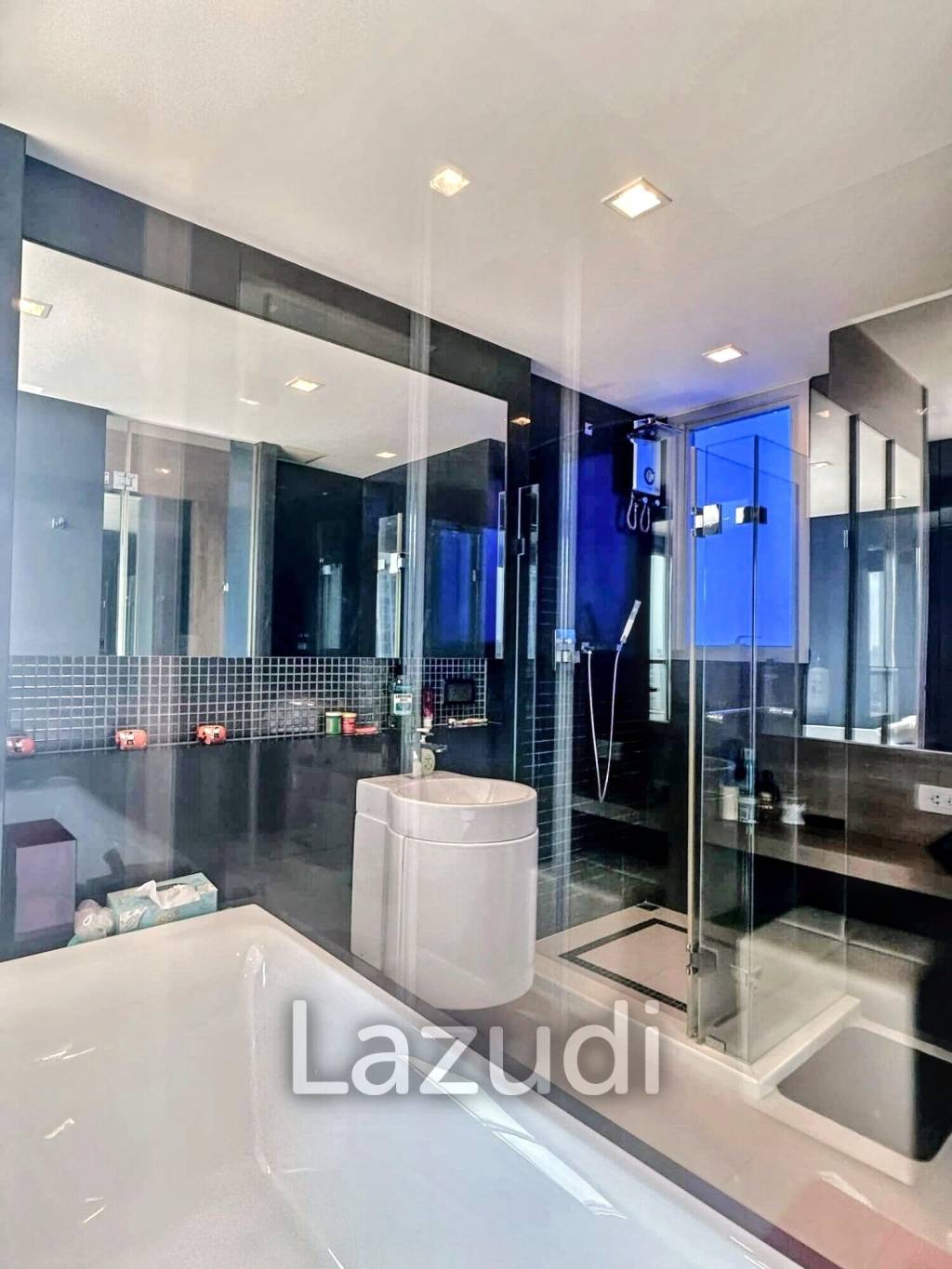 2 Bedroom 2 Bathroom 67 SQ.M Rhythm Phahol-Ari