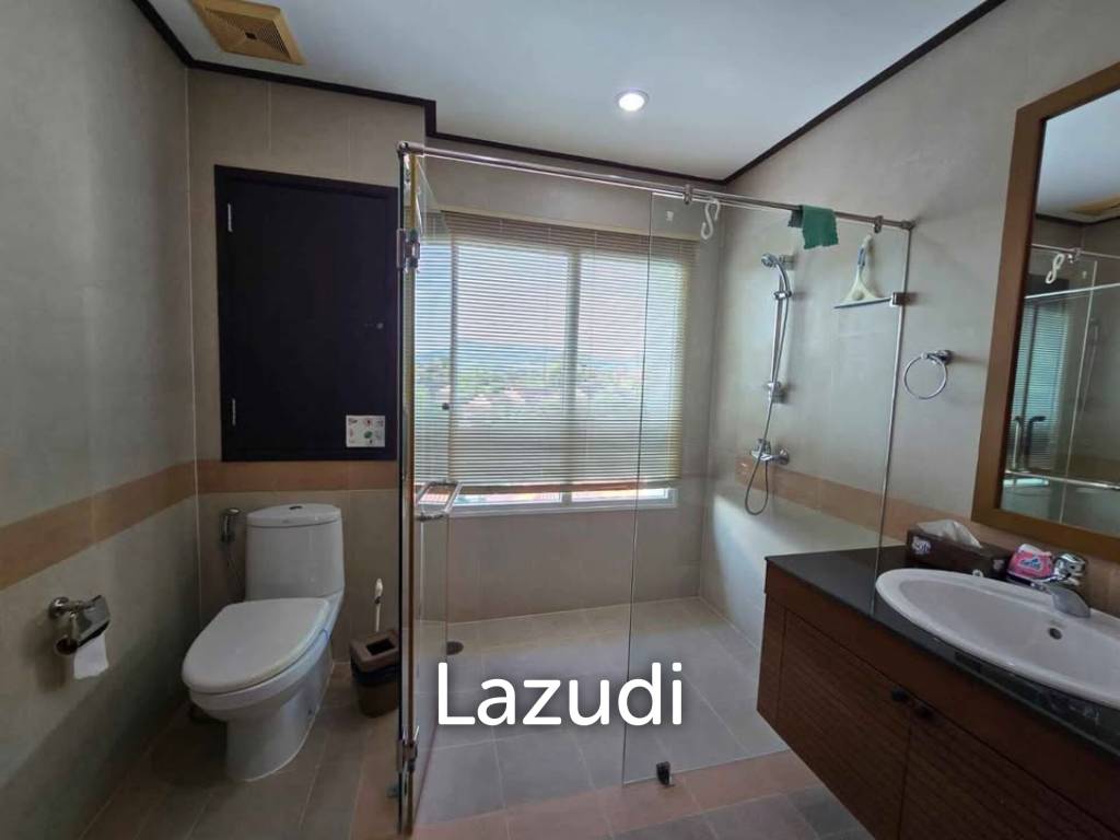 Spacious  2-Bedroom Condo with Scenic Views in Kathu