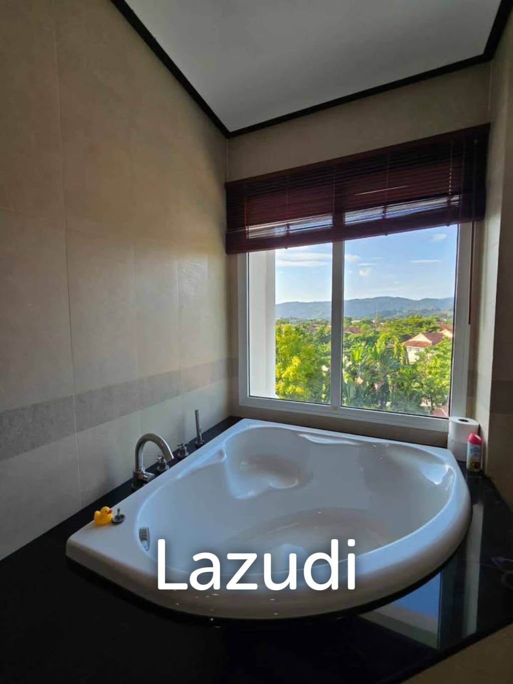 Spacious  2-Bedroom Condo with Scenic Views in Kathu
