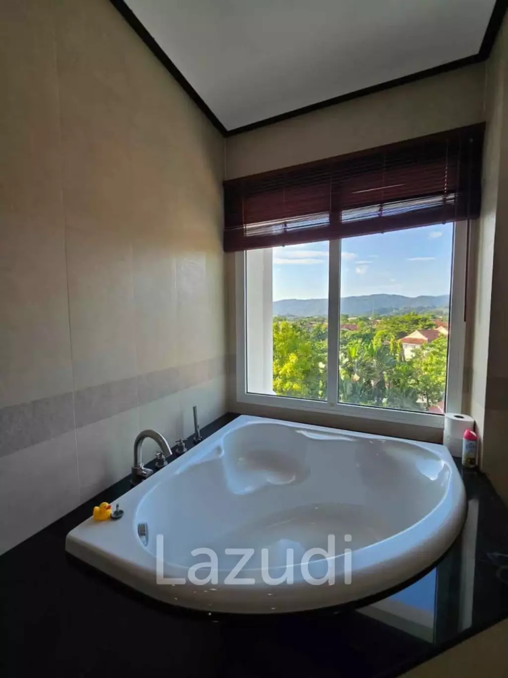Spacious  2-Bedroom Condo with Scenic Views in Kathu