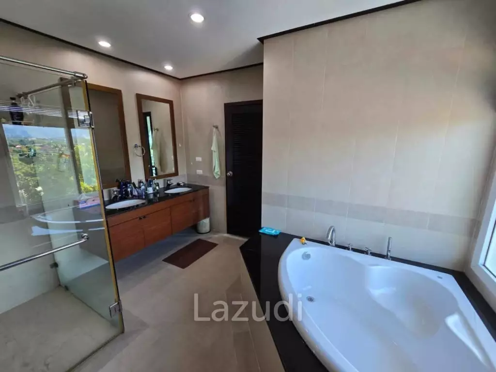 Spacious  2-Bedroom Condo with Scenic Views in Kathu