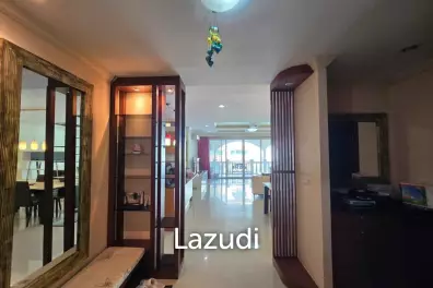 Spacious  2-Bedroom Condo with Scenic Views in Kathu