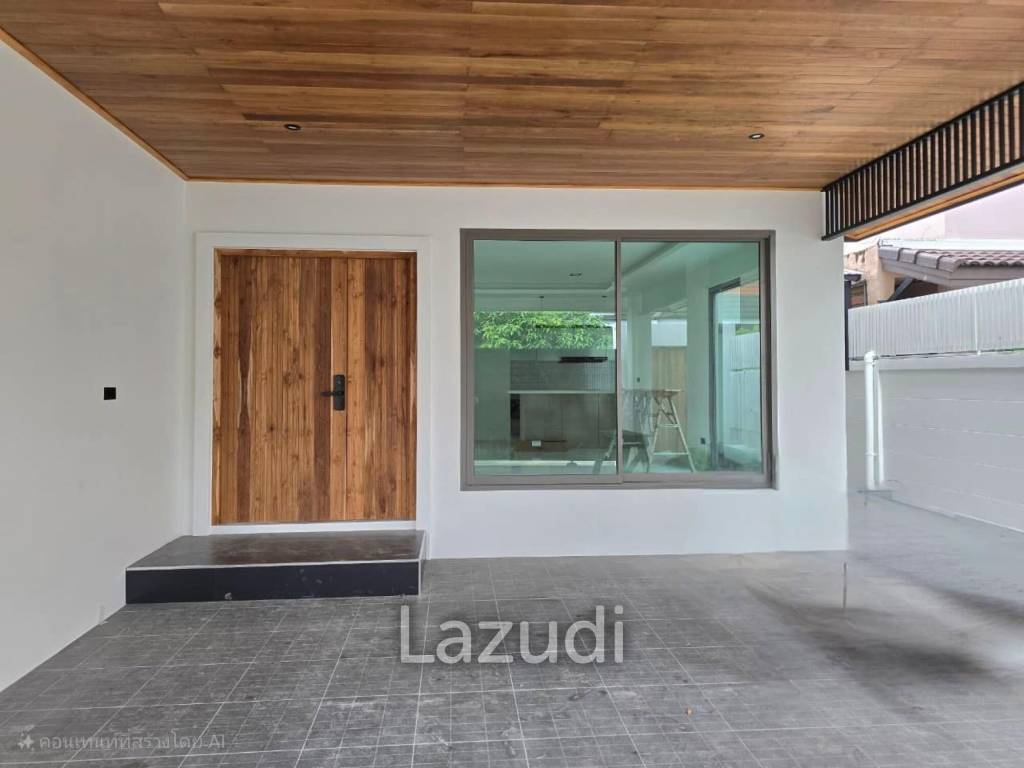 Spacious 2-Story Pool Villa In Chalong