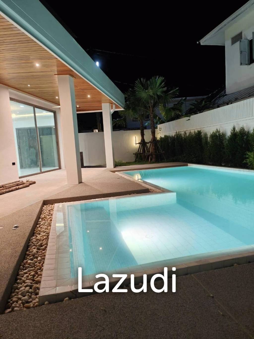Spacious 2-Story Pool Villa In Chalong