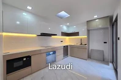 Spacious 2-Story Pool Villa In Chalong