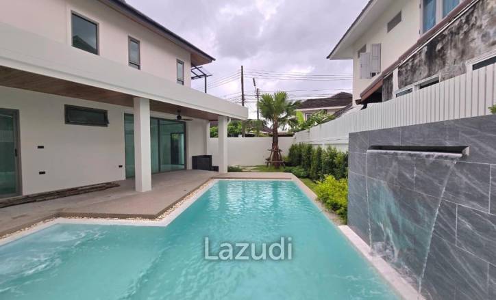 Spacious 2-Story Pool Villa In Chalong