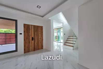 Spacious 2-Story Pool Villa In Chalong