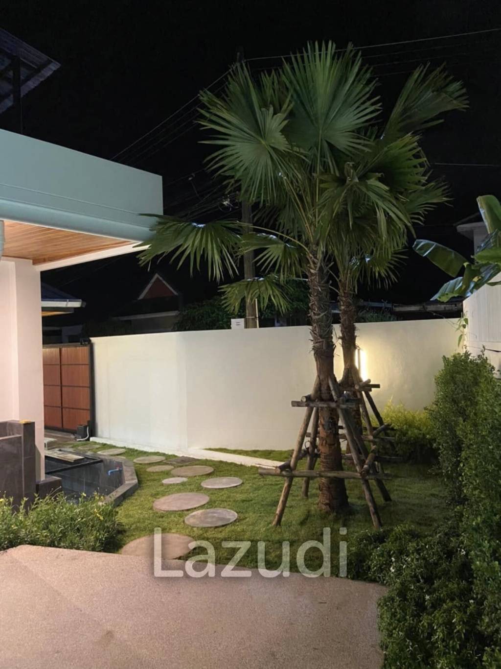 Spacious 2-Story Pool Villa In Chalong