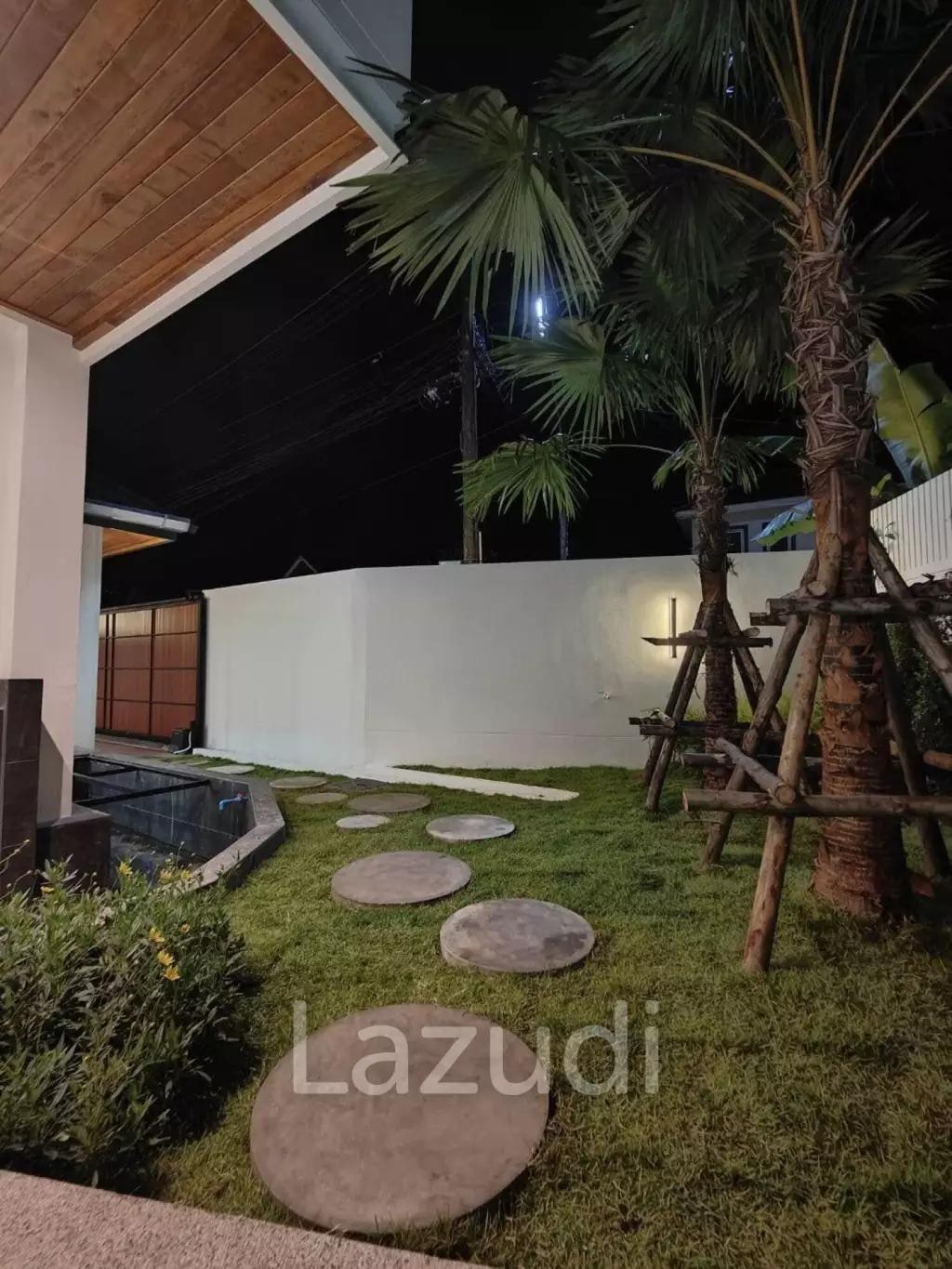 Spacious 2-Story Pool Villa In Chalong