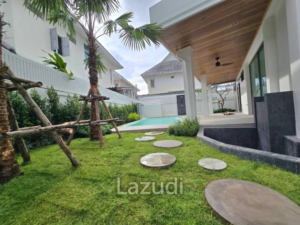 Spacious 2-Story Pool Villa In Chalong