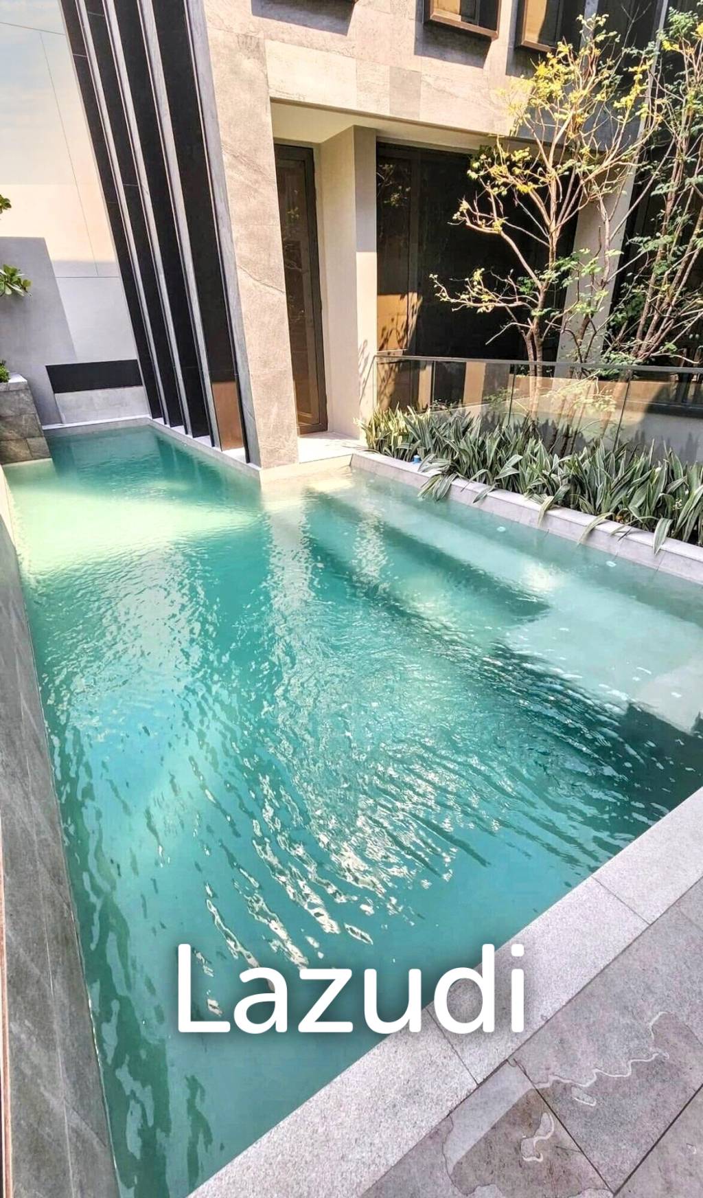 5 Bed 7 Bath 698 SQ.M Bugaan Pattanakarn