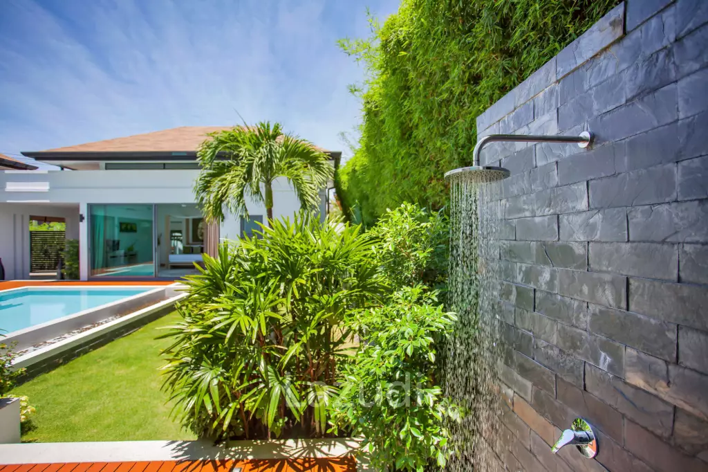 Villa Tangerine