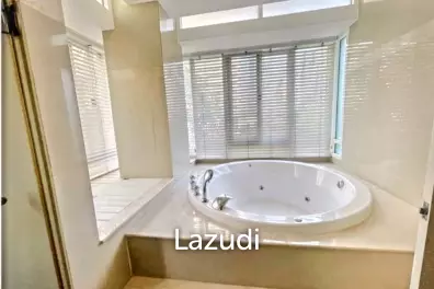 2 Bed 2 Bath 115 SQ.M The Bangkok Sukhumvit 43