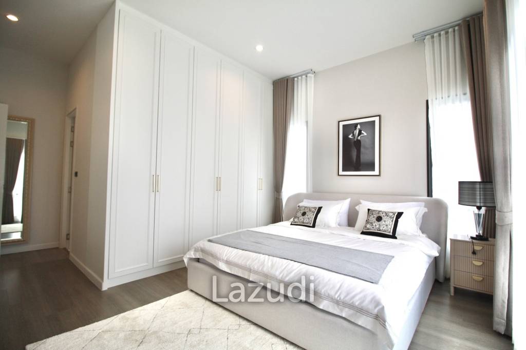 5 Bed 6 Bath 377 SQ.M SETTHASIRI Bangna KM.10