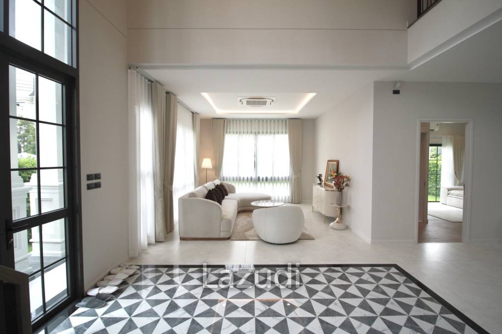 5 Bed 6 Bath 377 SQ.M SETTHASIRI Bangna KM.10