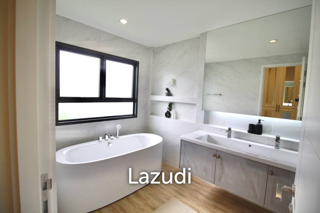 5 Bed 6 Bath 377 SQ.M SETTHASIRI Bangna KM.10