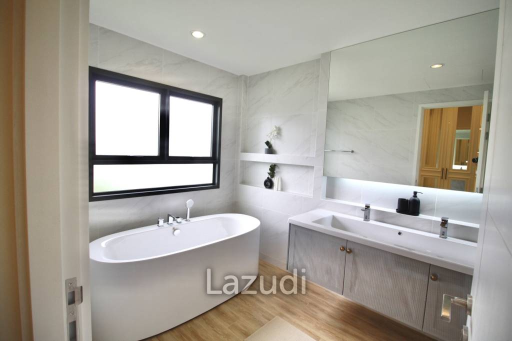 5 Bed 6 Bath 377 SQ.M SETTHASIRI Bangna KM.10