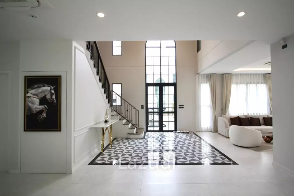 5 Bed 6 Bath 377 SQ.M SETTHASIRI Bangna KM.10