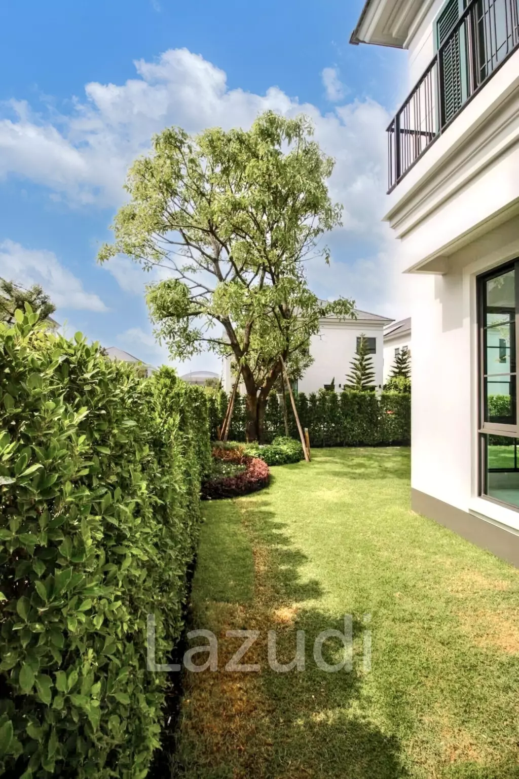 5 Bed 6 Bath 377 SQ.M SETTHASIRI Bangna KM.10