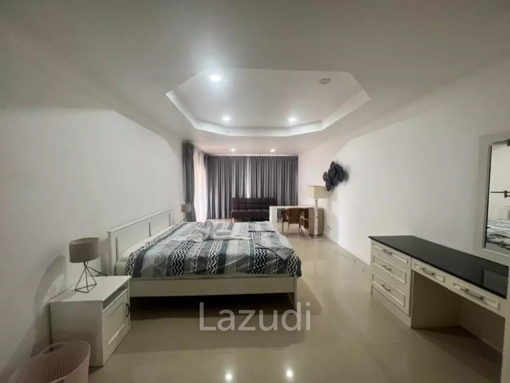 SOI 88 : Large 2 storey 4 bed pool villa close to town and beaches