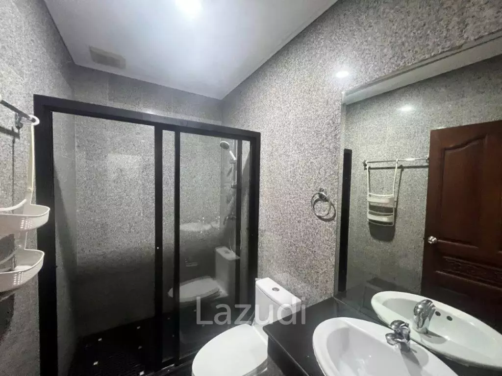 SOI 88 : Large 2 storey 4 bed pool villa close to town and beaches