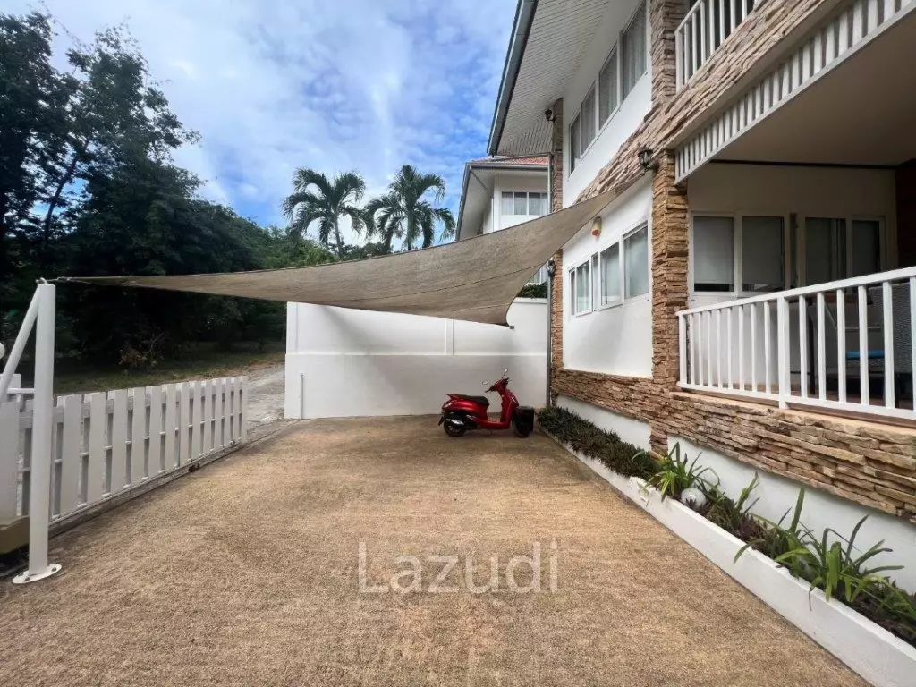 SOI 88 : Large 2 storey 4 bed pool villa close to town and beaches