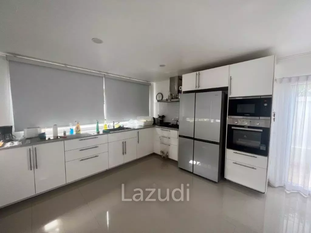 SOI 88 : Large 2 storey 4 bed pool villa close to town and beaches