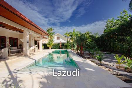 Beautiful 3/4 bed pool villa close to the beach