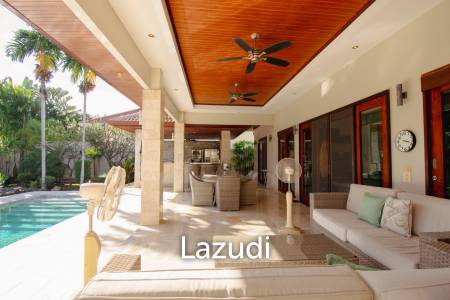 Beautiful 3/4 bed pool villa close to the beach