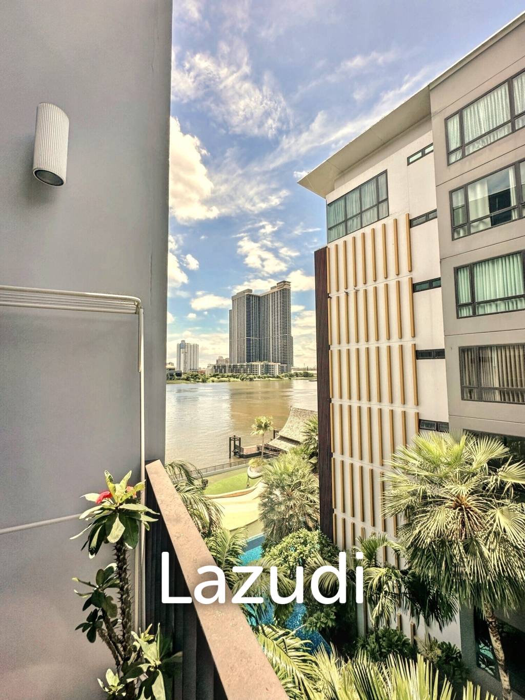 2 Bed 2 Bath 65 SQ.M Metro Luxe Riverfront