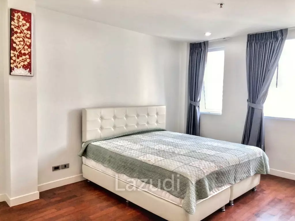 1 Bedroom 1 Bathroom 60 SQM. Baan Siri Silom