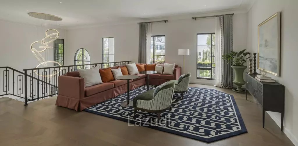 4 Bed 4 Bath 249 SQ.M Setthasiri Donmueang