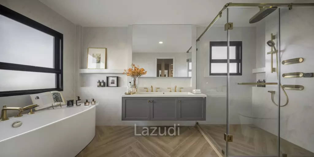 4 Bed 4 Bath 249 SQ.M Setthasiri Donmueang