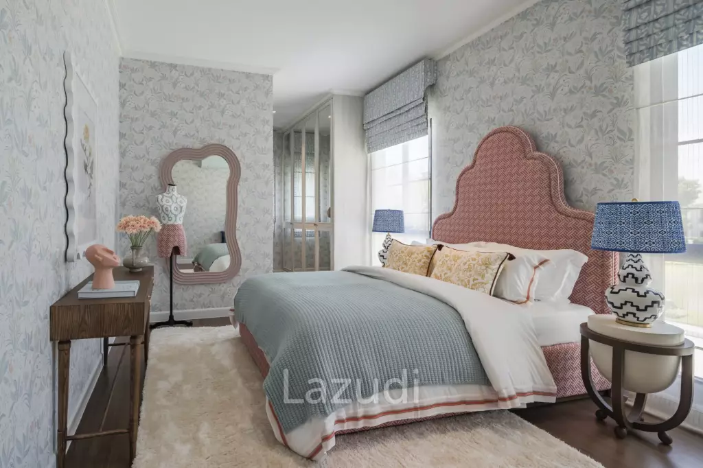 4 Bed 4 Bath 249 SQ.M Setthasiri Donmueang
