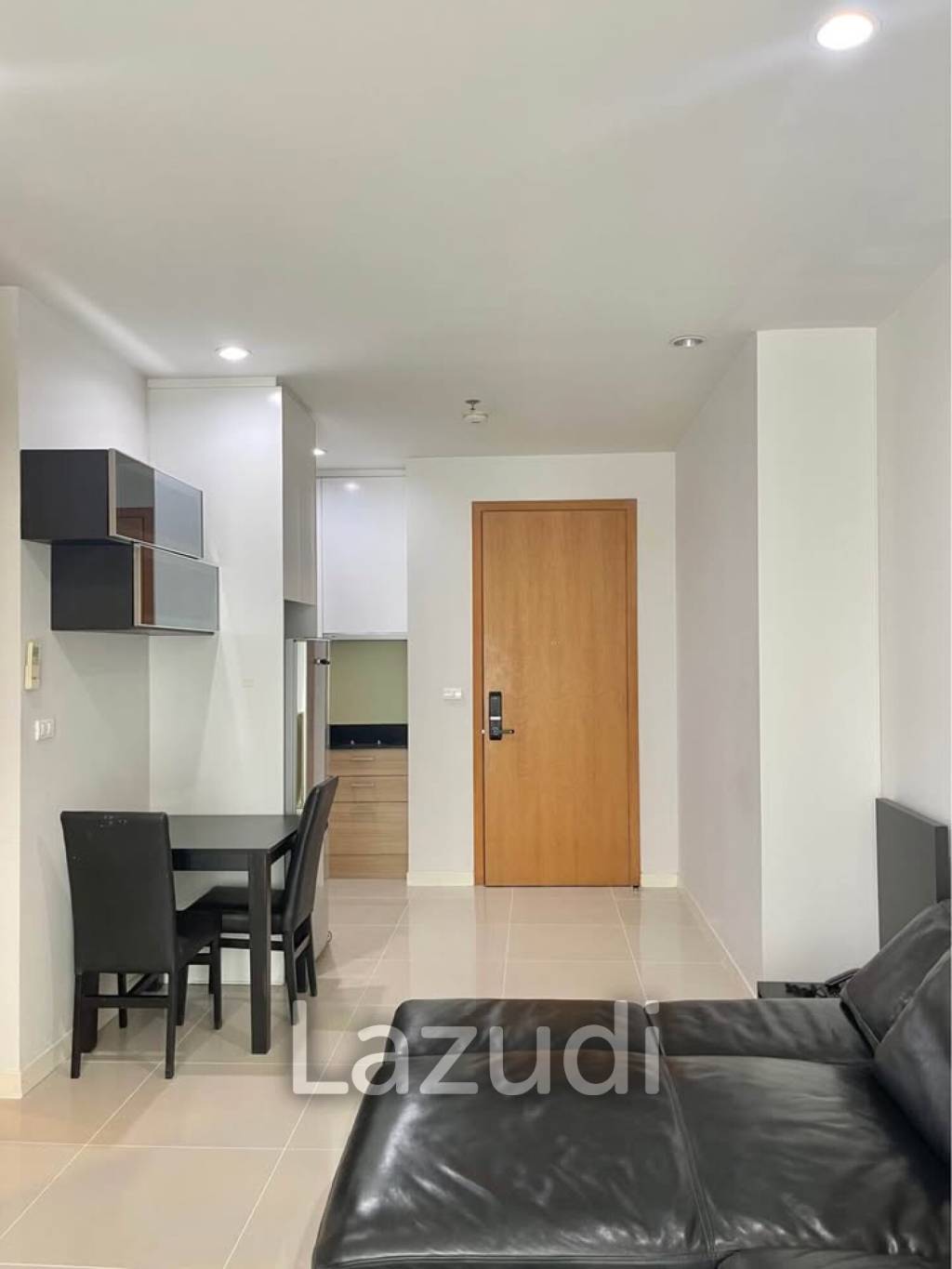 1 Bedroom 1 Bathroom 44 SQ.M Circle Condominium