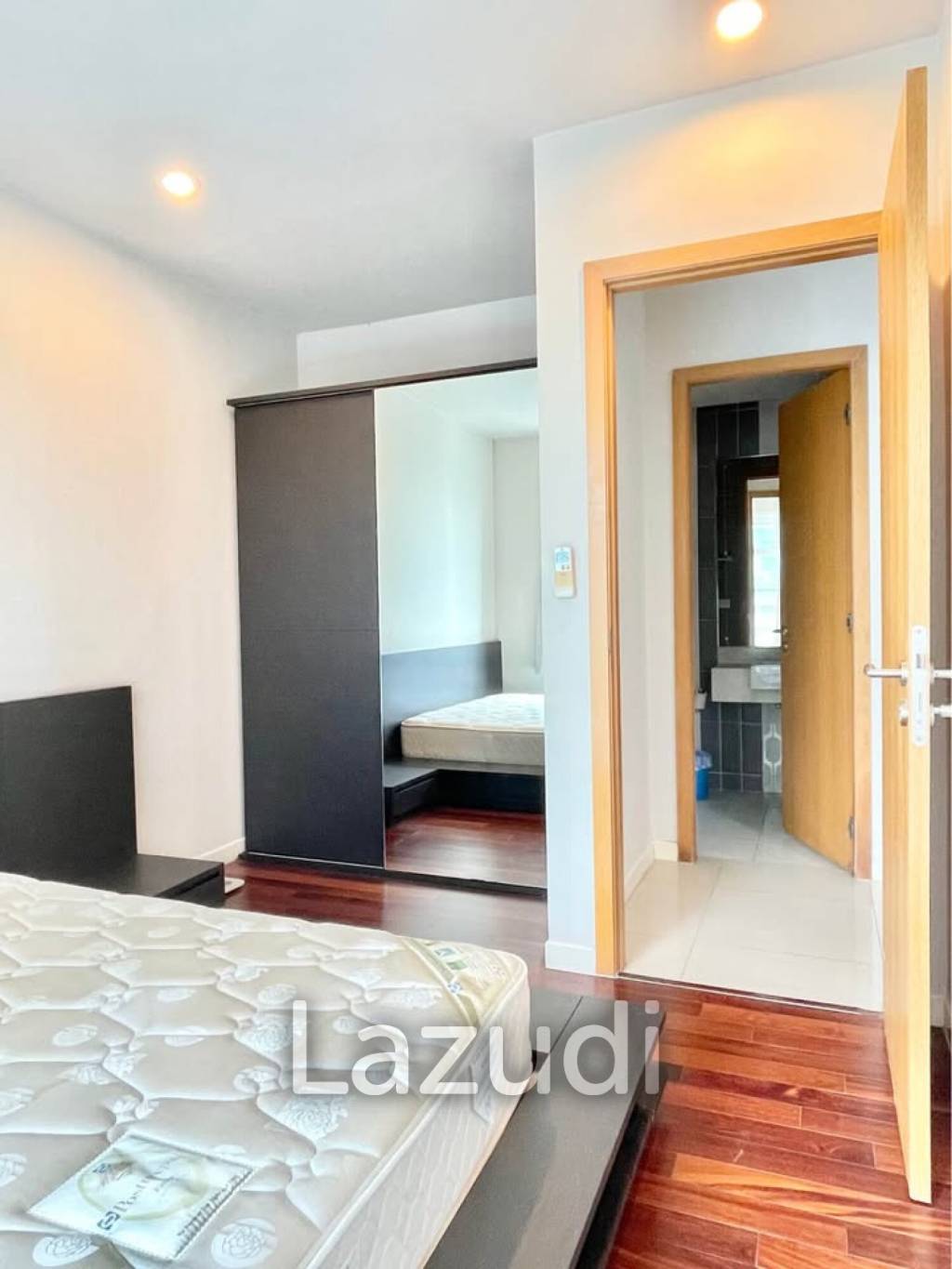 1 Bedroom 1 Bathroom 44 SQ.M Circle Condominium
