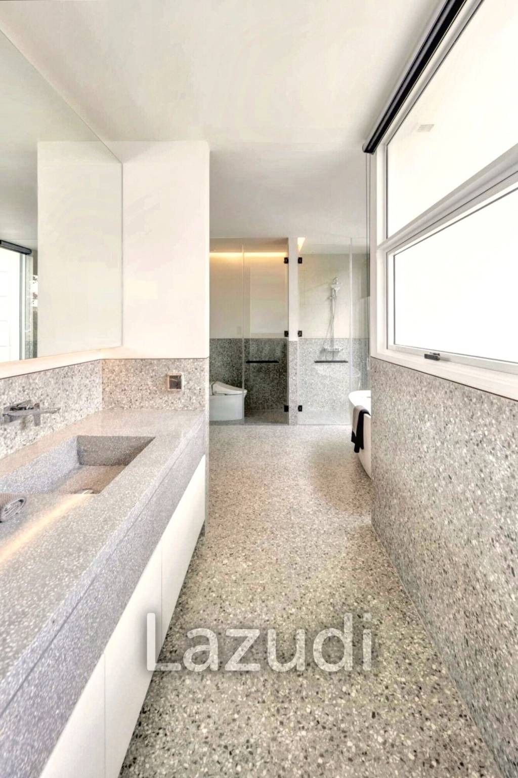 Ultra Luxury Detached Home in Bang Kaeo for Rent