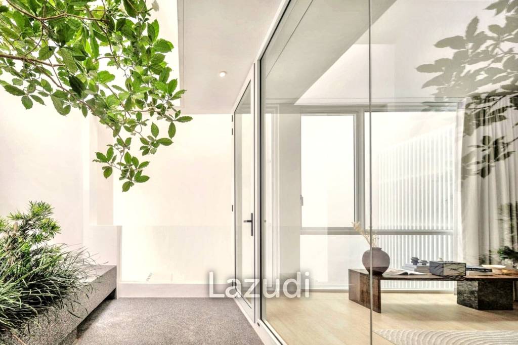 Ultra Luxury Detached Home in Bang Kaeo for Rent