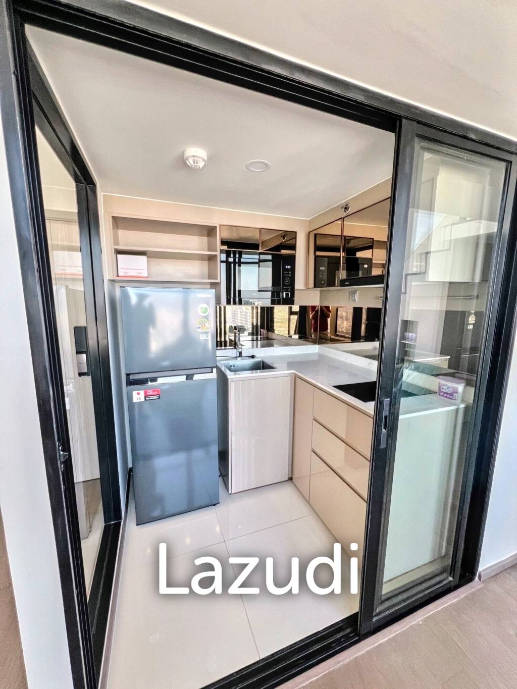 2 Bed 2 Bath 60 SQ.M Park Origin Ratchathewi