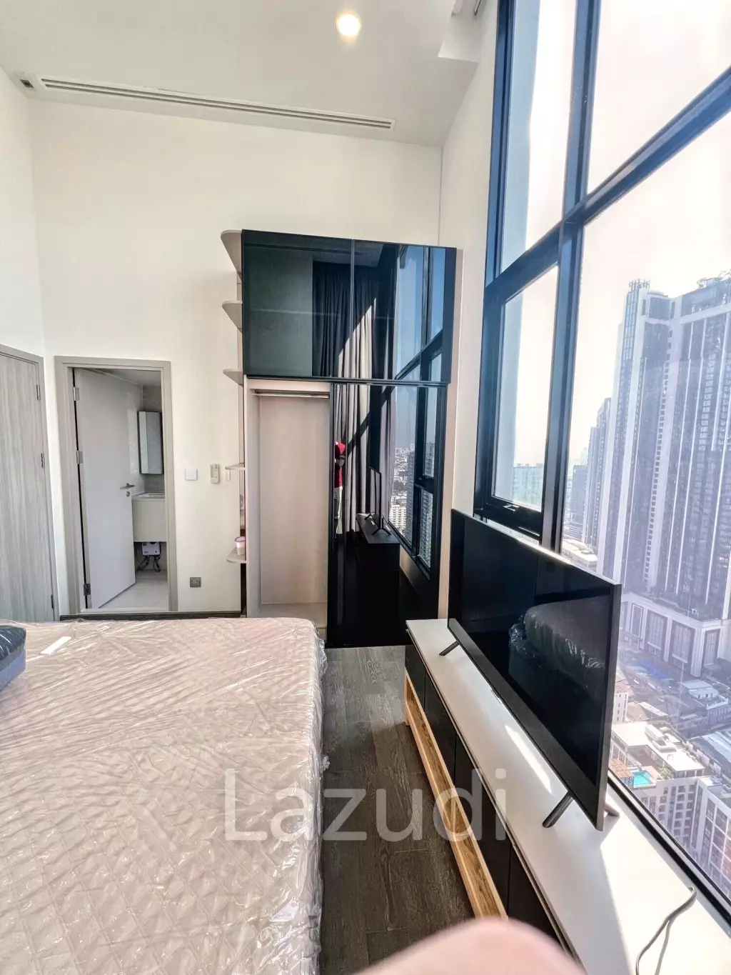 2 Bed 2 Bath 60 SQ.M Park Origin Ratchathewi