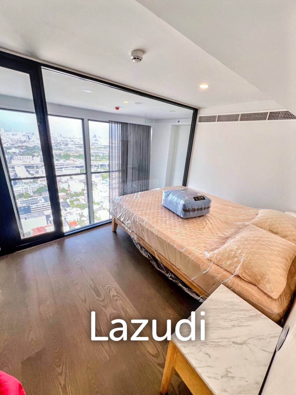 2 Bed 2 Bath 60 SQ.M Park Origin Ratchathewi