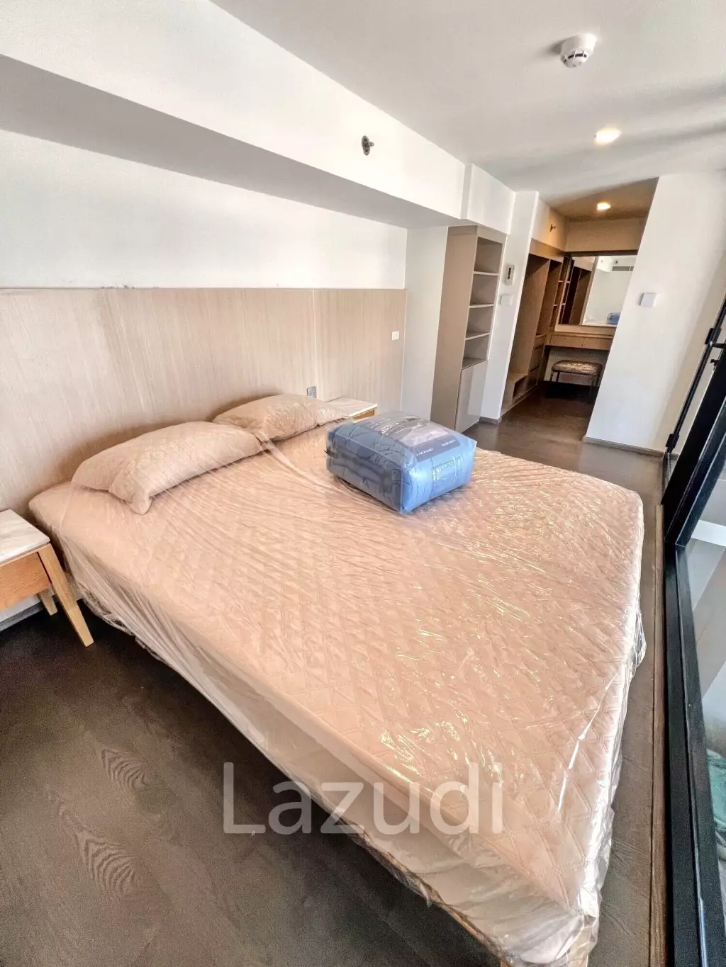 2 Bed 2 Bath 60 SQ.M Park Origin Ratchathewi