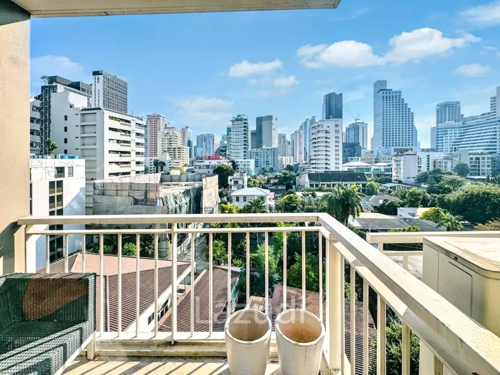 2 Beds 2 Baths 87 SQM Baan Siri 31 Condominium