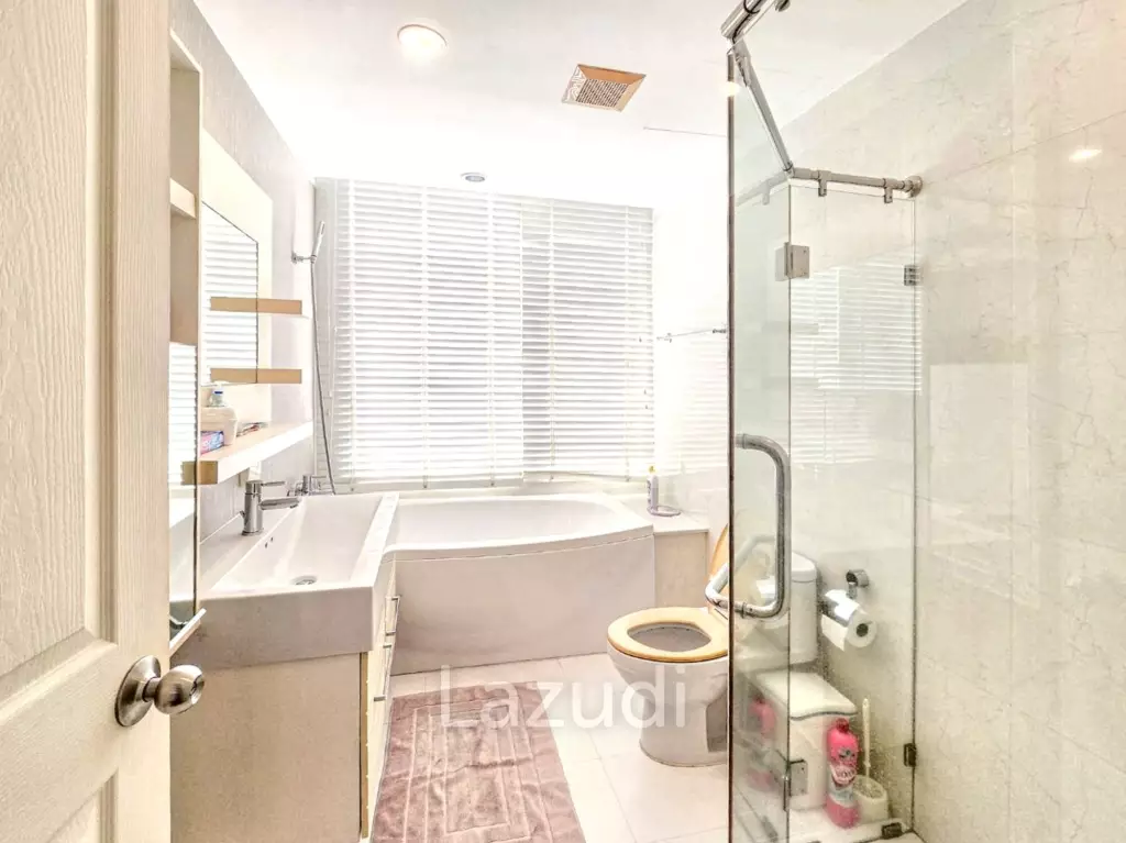 2 Beds 2 Baths 87 SQM Baan Siri 31 Condominium