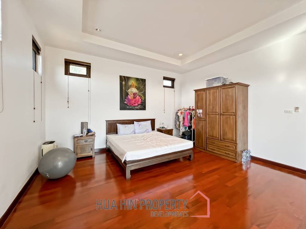 3 Bedroom Villa with Scenic Mountain Views in Manora Village Hua Hin