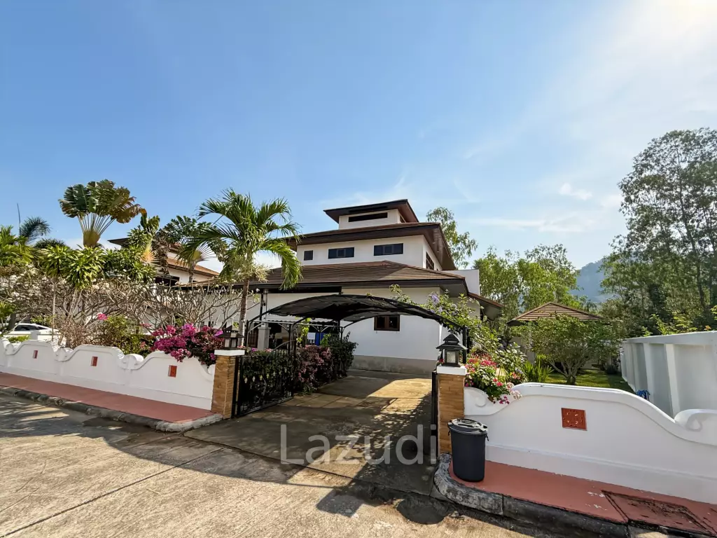 3 Bedroom Villa with Scenic Mountain Views in Manora Village Hua Hin