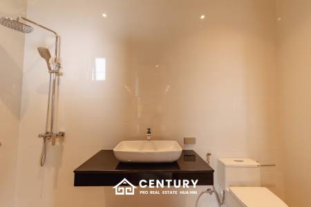 Luxurious Villa in Pran Buri with Private Pool